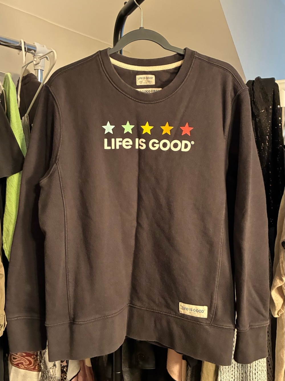 Life Is Good Black Crewneck Sweatshirt with Multicolor Stars Large - Picture 2 of 3